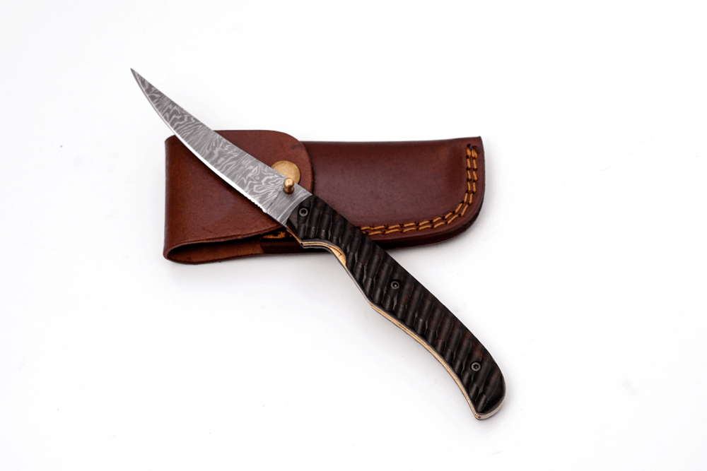 Damascus Folding Knife – Engraved Grooved Hardwood Handle